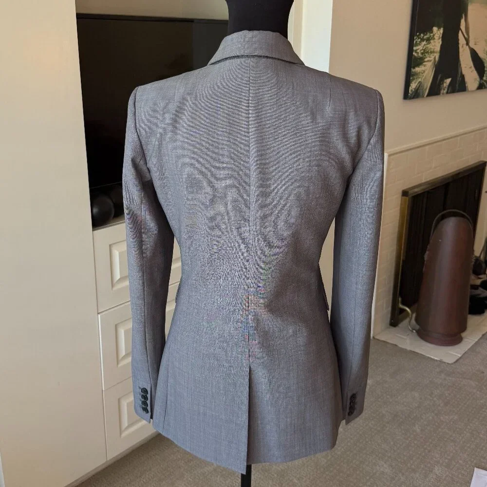 Banana Republic Gray Wool Blend Blazer Size 6 Tall | Tailored Career Jacket Mini - Picture 2 of 8